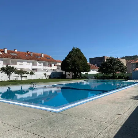 Urbanizacion Con Piscina Arnelas *