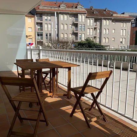 Urbanizacion Con Piscina Arnelas Sanxenxo