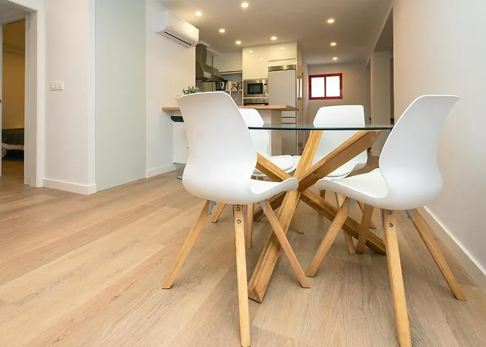 Urbanizacion Con Piscina Arnelas *